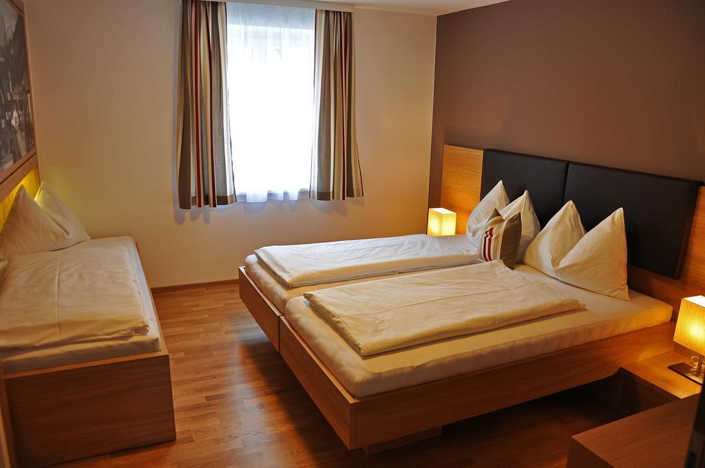 Hotel Gasthof Tirolerwirt Bischofshofen Exteriör bild